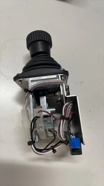 Joystick Proporcional de Eixo Único SAIYIS 24495GT para Plataforma Elevatória Genie